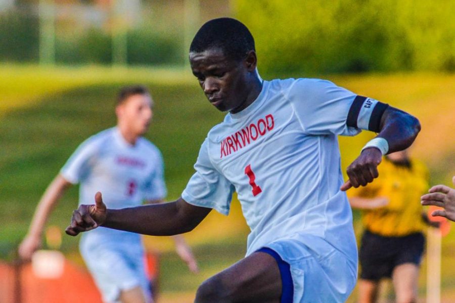  The KHS varsity boys’ soccer team had a tough matchup against Webster’s future MLS senior goalkeeper Sept. 17, 2010. But he was no match for 2014 KHS graduate Eric McWoods, a freshman at the time.