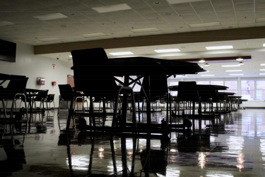 The+KHS+cafeteria+sits+undisturbed+on+Oct.+26%2C+two+weeks+before+students+would+return+in+person.+