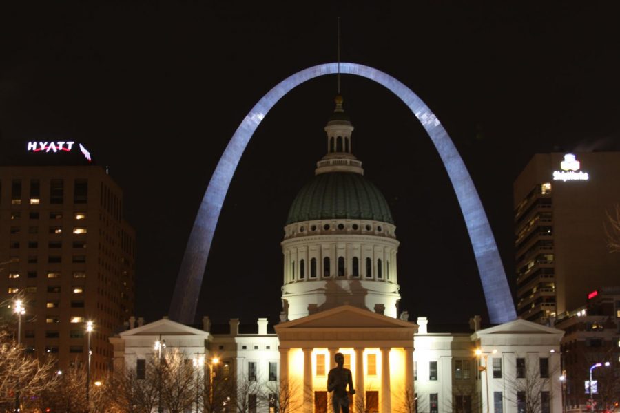 The Old Courthouse stands in front of the Arch in downtown St. Louis.