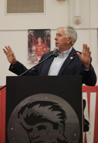 Photo Gallery: Mike Parson at KHS